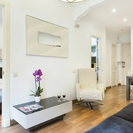 Apartment Paal Sagrada Familia *